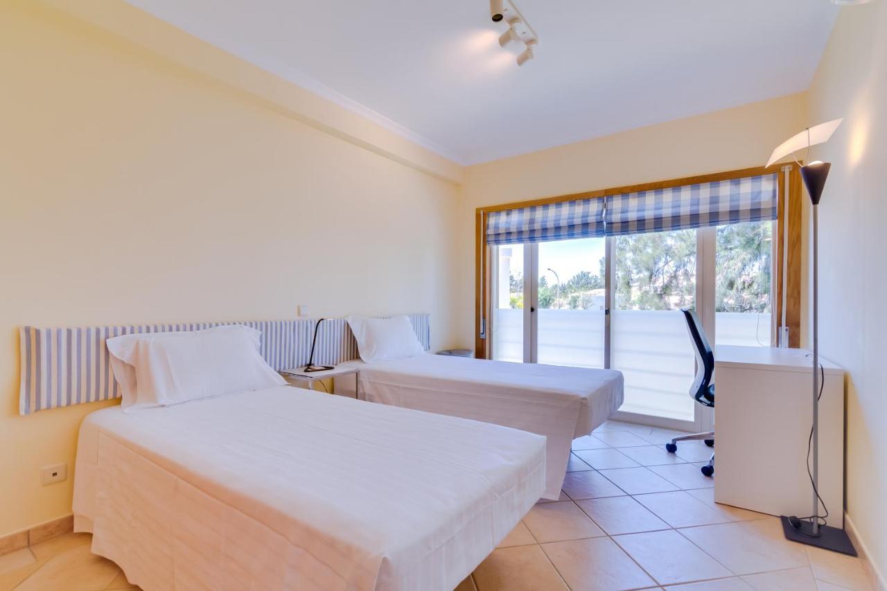 Al - Apartamento Falesia Flat Виламура Экстерьер фото